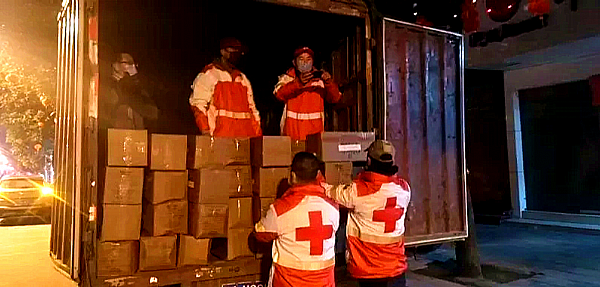 Kstar doneert geld, masker en UPS om het coronavirus te bestrijden