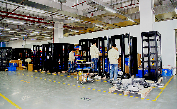 Hoe u de beste fabrikanten van ononderbroken stroomvoorzieningen (UPS) in India kunt vinden